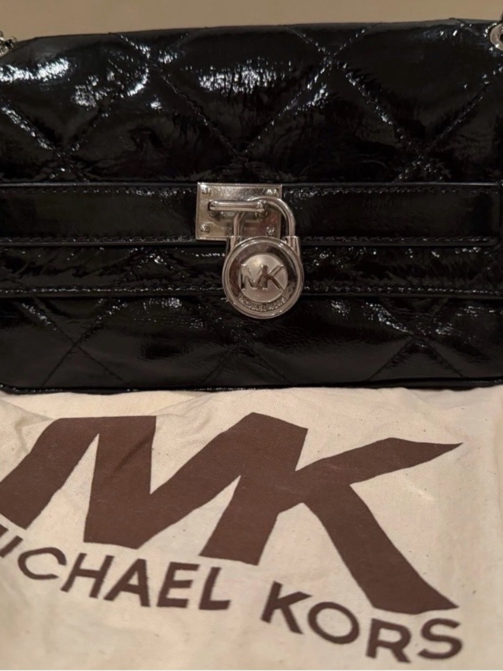 USED Michael Kors Black Quilted
Shoulder Bag Chain Strap